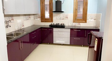 Kitchen in 2 BHK Builder Floor at Sector 38 – for Rent
