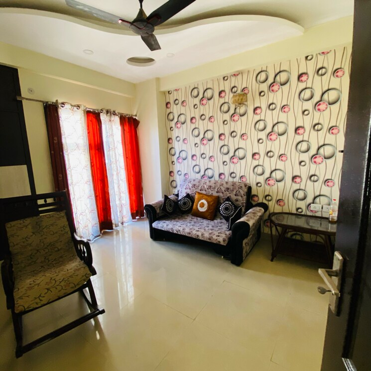 Living Room, aims-golf-city 3 Bedroom 1400 Sq.Ft. Apartment In Noida Central Noida 8113462
