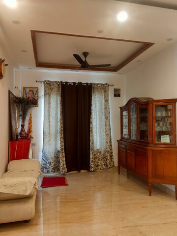 Living Room in 4 BHK Builder Floor at BP Homes, Sector 85 – for Rent