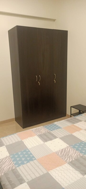 Room in 2 BHK Apartment at Dosti Eastern Bay, Wadala – for Sale