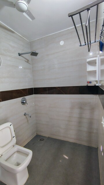Bathroom in 3 BHK Builder Floor at M3M Atrium, Sector 57 – for Rent