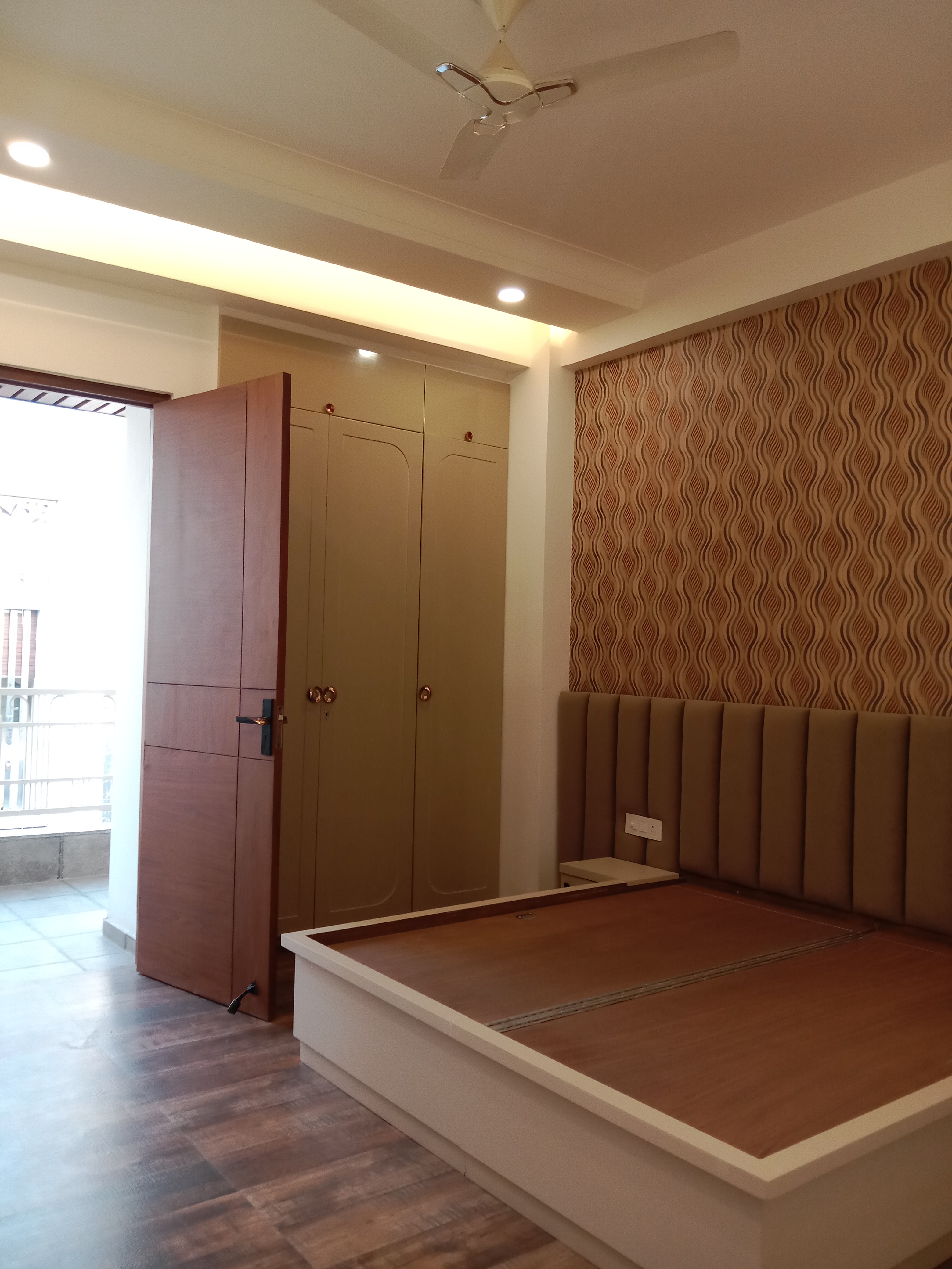 4 BHK + Pooja Room 1960 Sq.Ft. Builder Floor in Shivkripa Orchid Gyan Khand