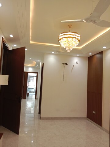 Room in 4 BHK Builder Floor at Shivkripa Orchid Gyan Khand, Gyan Khand I – for Sale