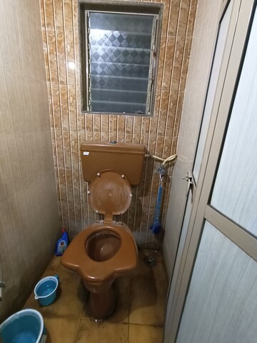 Bathroom in 1 BHK Apartment at Dombivli West – for Rent
