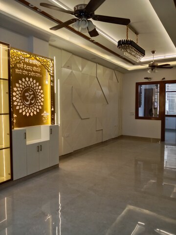 Kitchen in 4 BHK Builder Floor at Shivkripa Orchid Gyan Khand, Gyan Khand I – for Sale