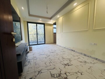 Bedroom in 3 BHK Builder Floor at Sector 23 – for Rent