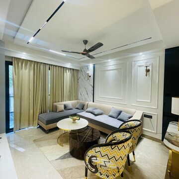 Living Room in 4 BHK Builder Floor at Auram Floor, South City 2 – for Sale