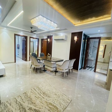 Living Room in 4 BHK Builder Floor at Auram Floor, South City 2 – for Sale