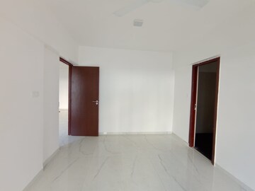 Room in 2 BHK Apartment at Ruparel Orion, Chembur – for Rent