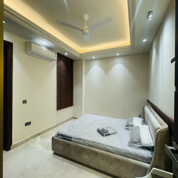 Bedroom, auram-floor 4 Bedroom 275 Sq.Yd. Builder Floor In South City 2 Gurgaon 8113649