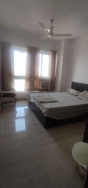 Master Bedroom in 2 BHK Apartment at Chembur – for Rent