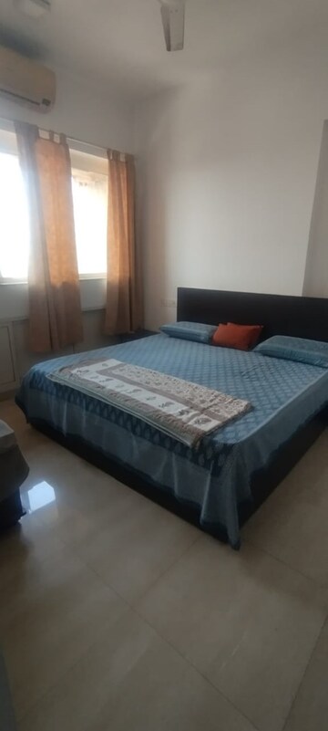 Bedroom in 2 BHK Apartment at Chembur – for Rent