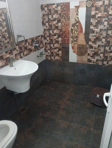 Bathroom in 1 RK Independent House at RWA Apartments Sector 53, Sector 53 – for Rent