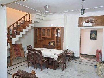 Living Room in 2.5 BHK Independent House at Sector 16 – for Rent