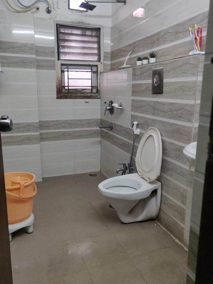 Bathroom, lotus-villa-banjara-hills 3 Bedroom 2200 Sq.Ft. Apartment In Banjara Hills Hyderabad 8113776