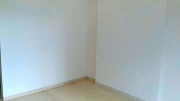 Room in 2 BHK Apartment at HK Orchid Residences, Andheri West – for Sale
