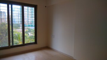 Room in 2 BHK Apartment at HK Orchid Residences, Andheri West – for Sale