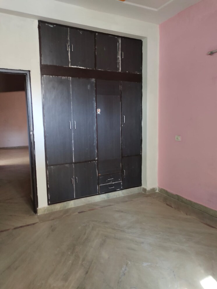 Bathroom, palam-vihar-residents-association 5 Bedroom 1400 Sq.Ft. Independent House In Palam Vihar Gurgaon 8113754