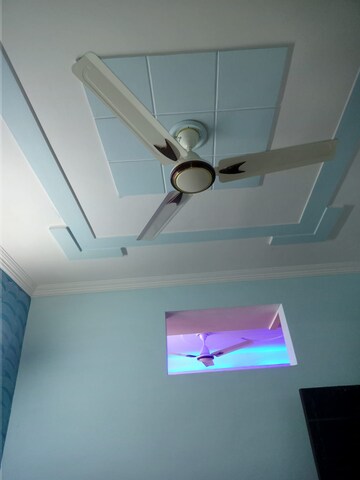 Furnished Amenities in 2 BHK Builder Floor at Laxmi Nagar – for Rent