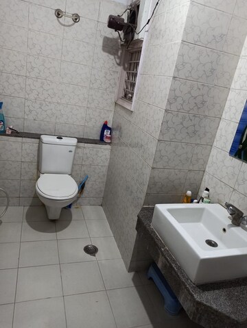 Bathroom in 2 BHK Builder Floor at RPS Palm Drive, Sector 88 – for Rent