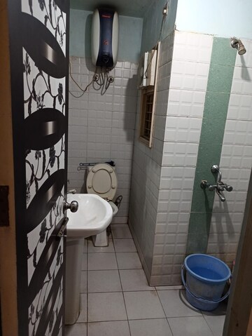 Bathroom in 2 BHK Builder Floor at RPS Palm Drive, Sector 88 – for Rent