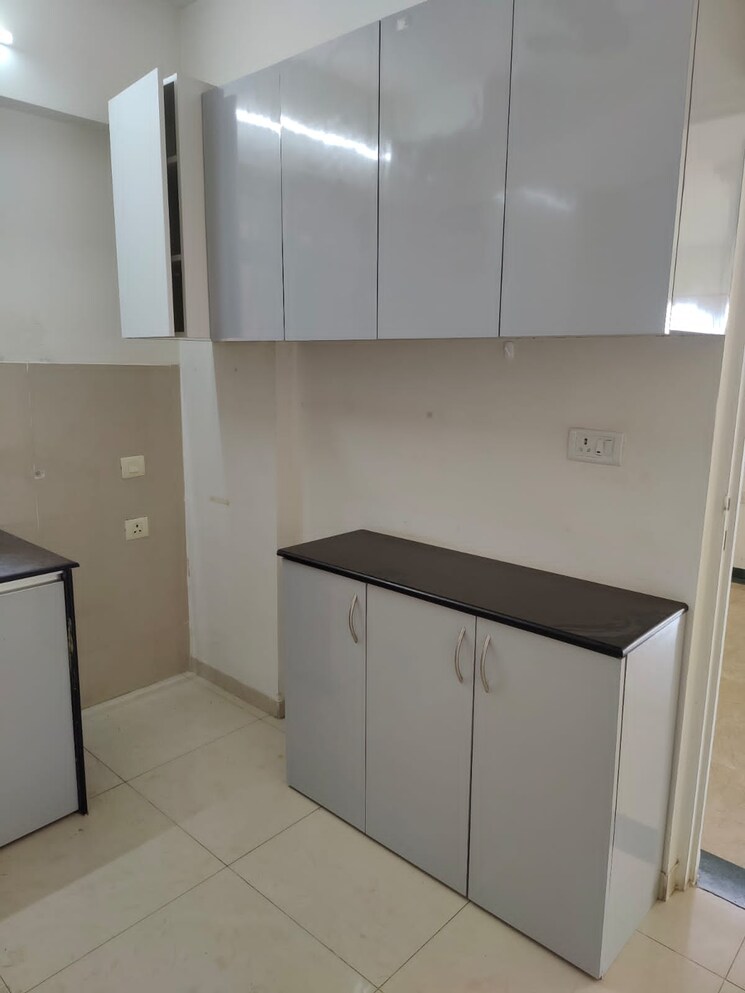 Kitchen, hiranandani-avalon 3 Bedroom 1100 Sq.Ft. Apartment In Powai Mumbai 8113820