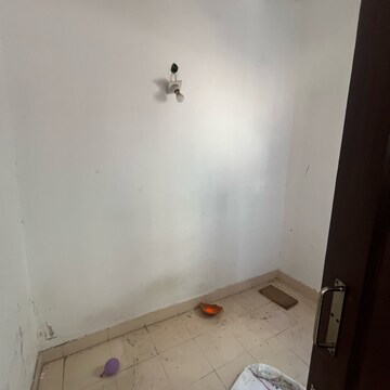 Bathroom in 4 BHK Villa at Amrapali Leisure Valley, Amrapali Leisure Valley – for Rent