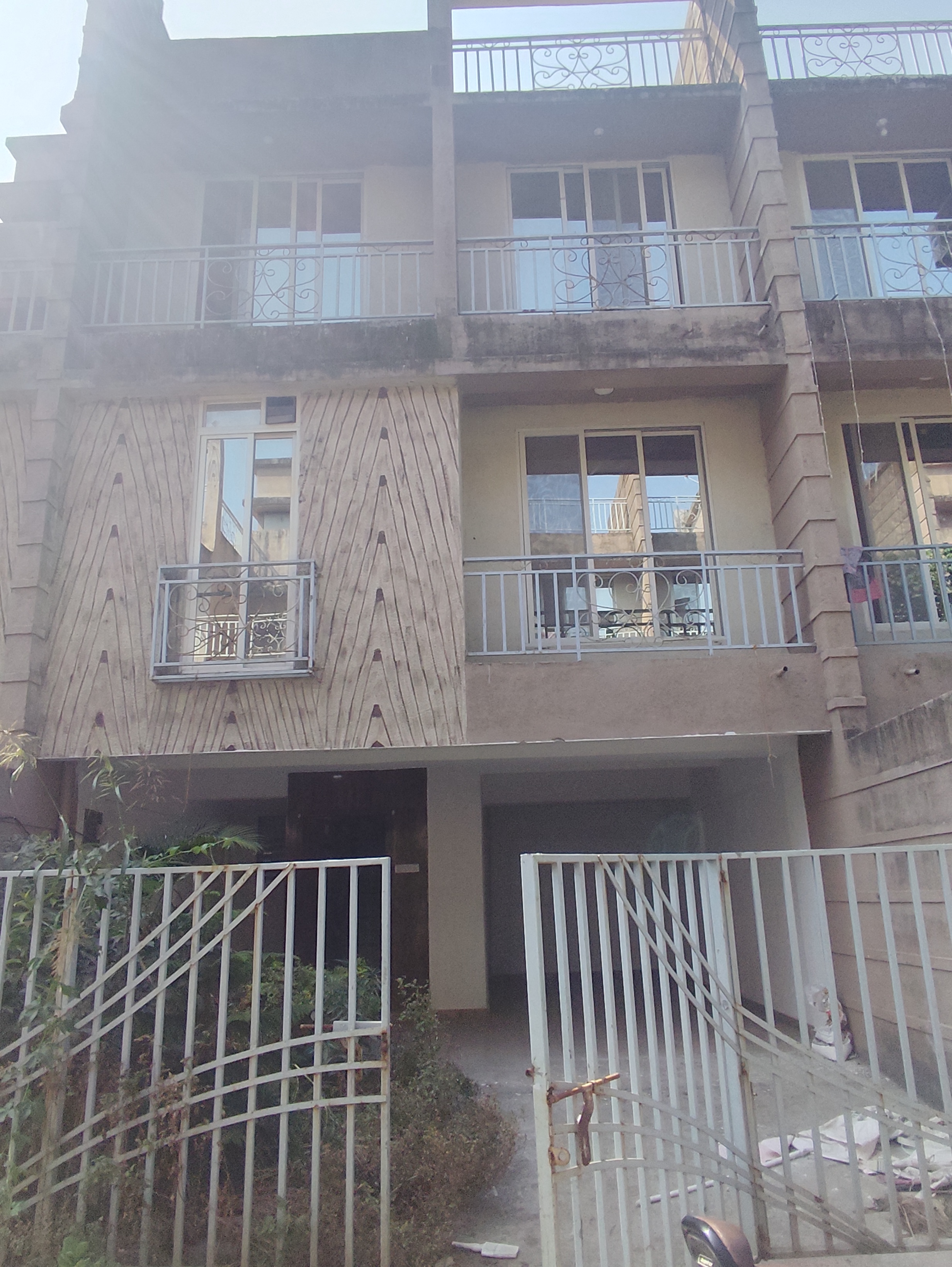 2 BHK 1800 Sq.Ft. Villa in Shantee Spanish Villa