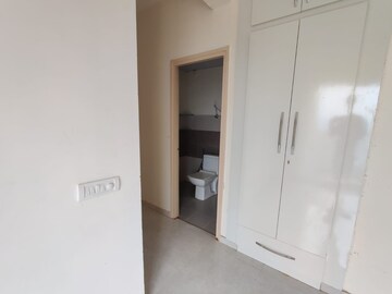 Room in 2 BHK Apartment at GLS Arawali City, Sohna Sector 4 – for Rent