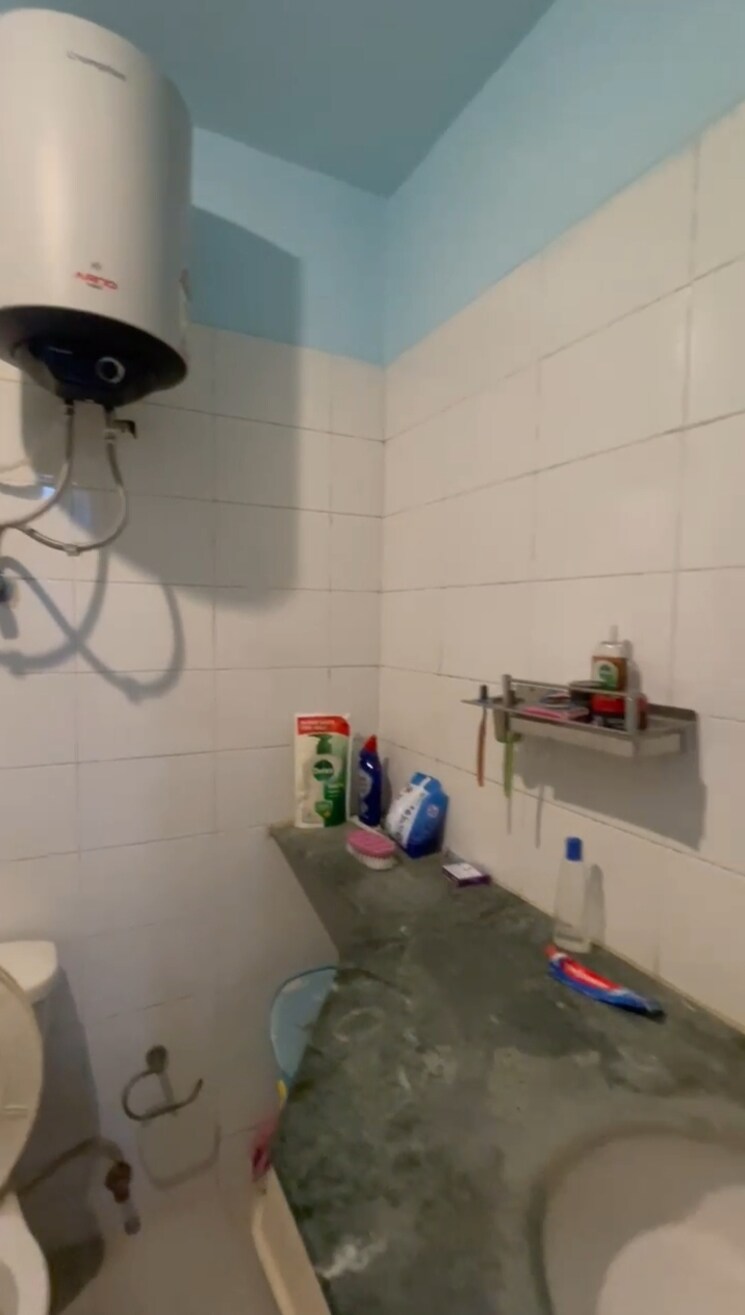 Bathroom, bptp-princess-park 2 Bedroom 795 Sq.Ft. Apartment In Sector 86 Faridabad 8113896