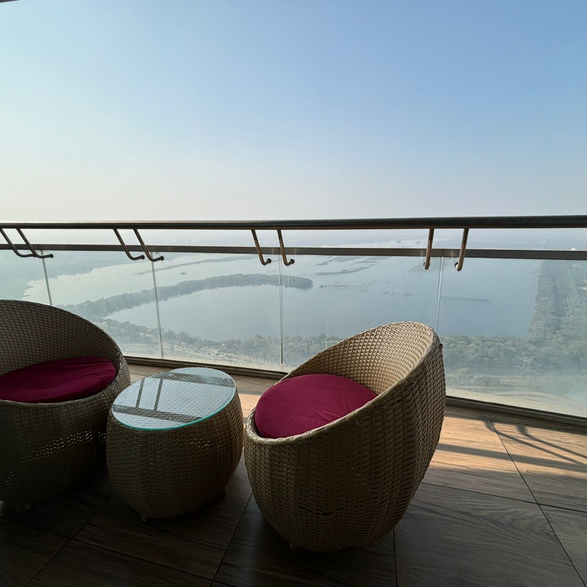 Studio+ Pooja Room Apartment For Sale in Supertech Supernova Spira Suites