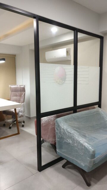 Room in  Office Space at Prahlad Nagar – for Rent