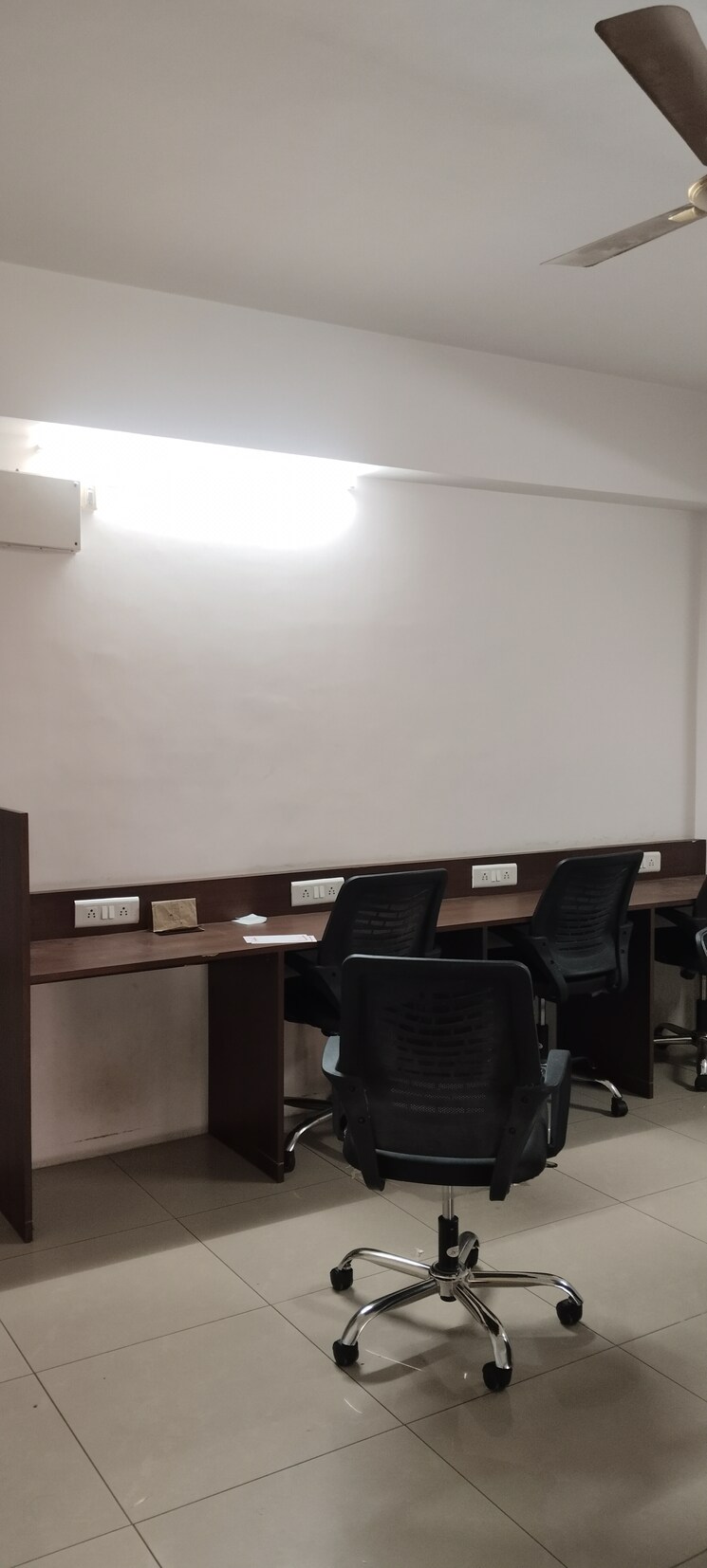Team Area, thaltej Commercial Office Space in IT/SEZ 777 Sq.Ft. In Thaltej Ahmedabad 8113924