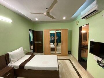 3 BHK Apartment For Rent in Shivtirth CHS Bandra, Bandra East