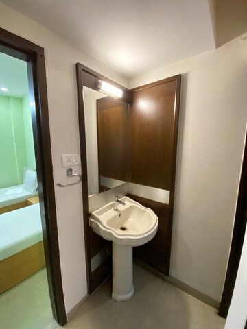 Team Area in 3 BHK Apartment at Shivtirth CHS Bandra, Bandra East – for Rent