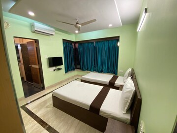 Bedroom in 3 BHK Apartment at Shivtirth CHS Bandra, Bandra East – for Rent
