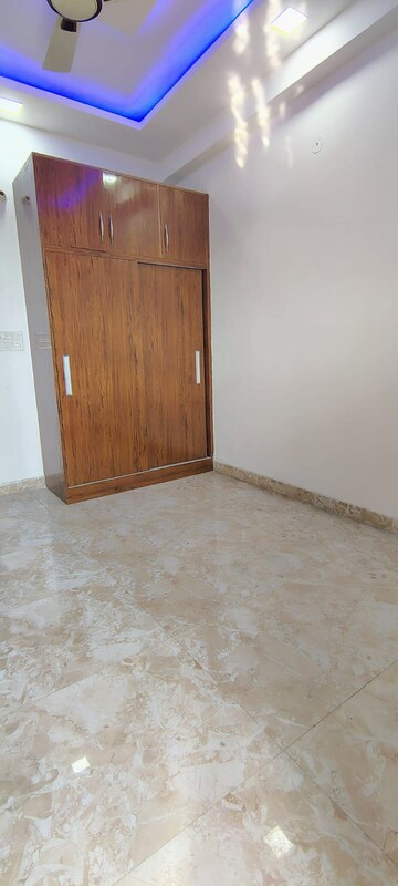 Room in 2 BHK Builder Floor at Vasundhara Sector 1 – for Sale