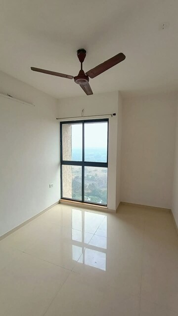 Room in 2 BHK Apartment at Lodha Palava Marvella A H, Dombivli East – for Rent