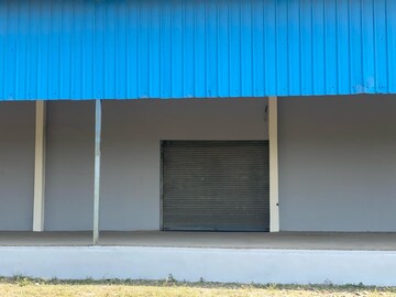 Room in  Warehouse at Santej – for Rent