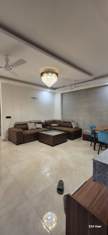3 BHK Builder Floor For Rent in Chattarpur