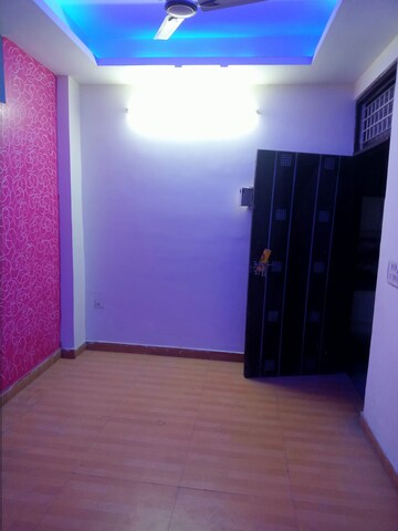 Room in 2 BHK Builder Floor at Laxmi Nagar – for Rent
