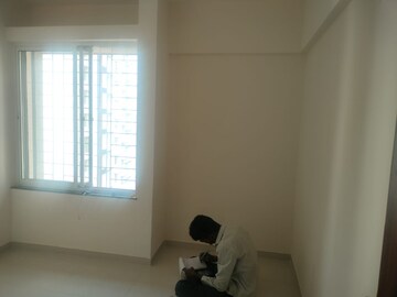 Room in 2 BHK Apartment at Parklane Lifeseasons, Dhanori – for Sale
