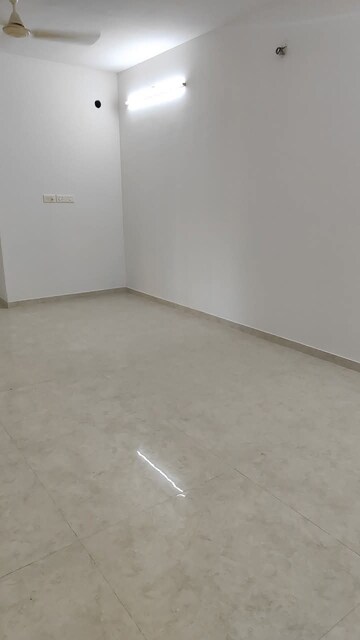 Room in 1 BHK Apartment at Lodha Palava City Lakeshore Greens, Dombivli East – for Rent