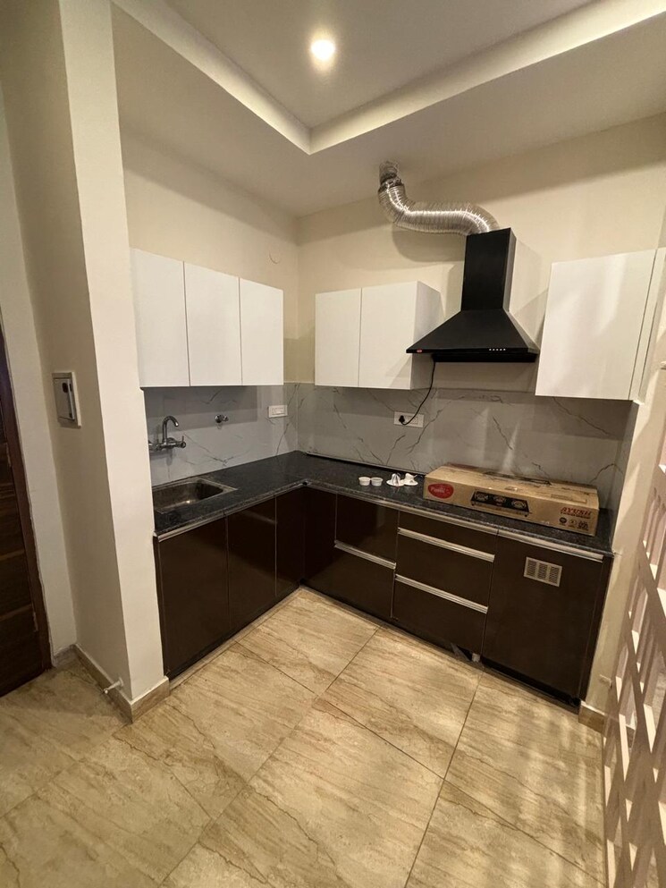 Kitchen, royal-oxford-street 1 Bedroom 490 Sq.Ft. Apartment In Ambala Highway Zirakpur 8114079