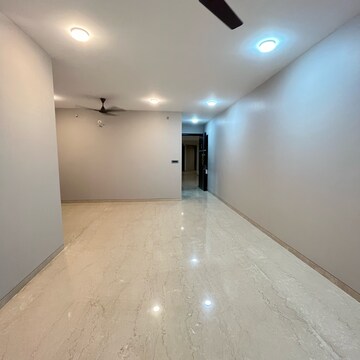 Room in 3 BHK Apartment at Oberoi Sky City, Khande Rao Dongari – for Rent