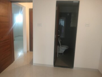 Room in 2 BHK Apartment at Parklane Lifeseasons, Dhanori – for Rent