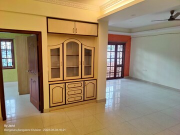 Room in 6+ BHK Apartment at Banaswadi – for Sale