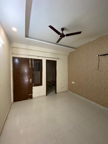 3 BHK Apartment For Rent in MP Metro Towers, Dhakoli Village