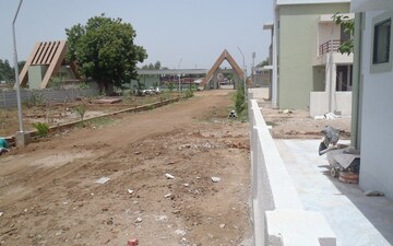 Plot For Sale in Sikandrabad