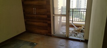 Room in 2 BHK Apartment at Paras Seasons, Sector 168 – for Rent